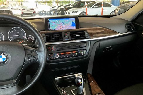 Used 2015 BMW 320i Sedan image 6