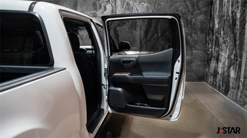 Used 2021 Toyota Tacoma TRD Sport image 15