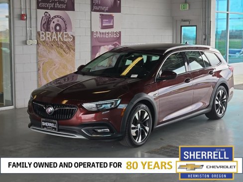 Used 2018 Buick Regal Preferred w/ Sights and Sounds Package image 1