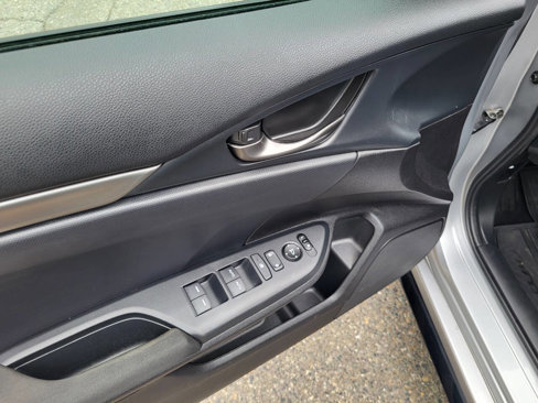 Used 2018 Honda Civic Sport image 14