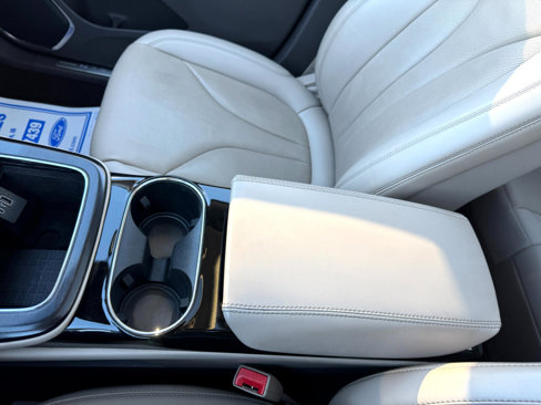 Used 2021 Lincoln Nautilus Reserve image 19