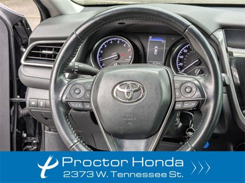 Used 2023 Toyota Camry SE image 15