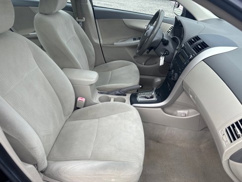 Used 2010 Toyota Corolla LE image 20