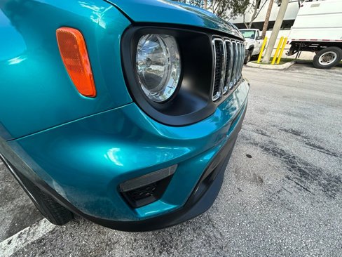 Certified 2021 Jeep Renegade Latitude image 32