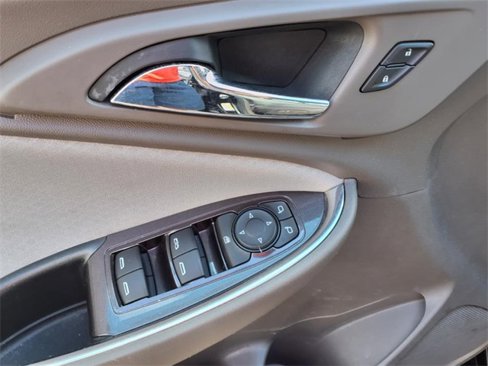 Used 2022 Chevrolet Malibu LT image 13