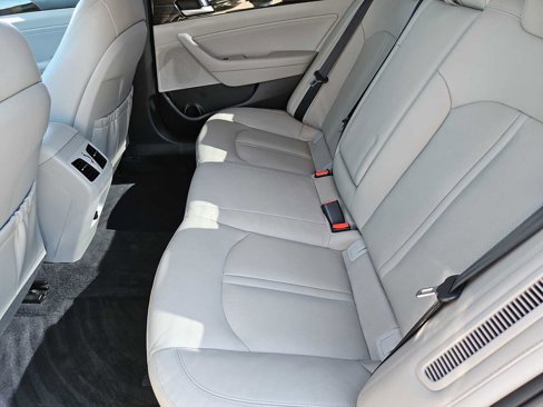 Used 2017 Hyundai Sonata Limited image 19