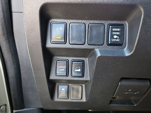 Used 2024 Nissan Frontier SV w/ SV Convenience Package image 18
