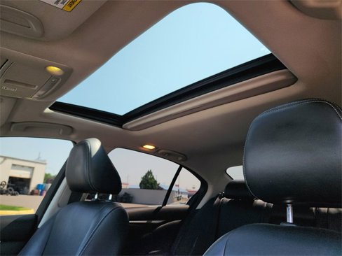 Used 2015 INFINITI Q50 Premium image 18
