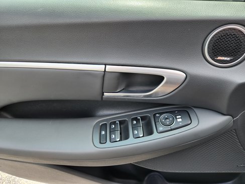 Used 2022 Hyundai Sonata SEL Plus w/ Preferred Accessory Package image 18