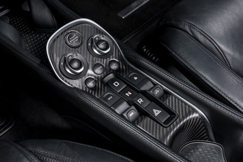 Used 2020 McLaren 570S Spider image 24