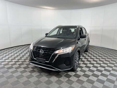 Used 2023 Nissan Kicks SV w/ Interior Electronics Package image 2