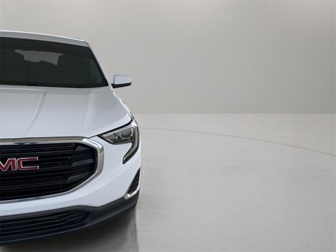 Used 2020 GMC Terrain SLE image 4