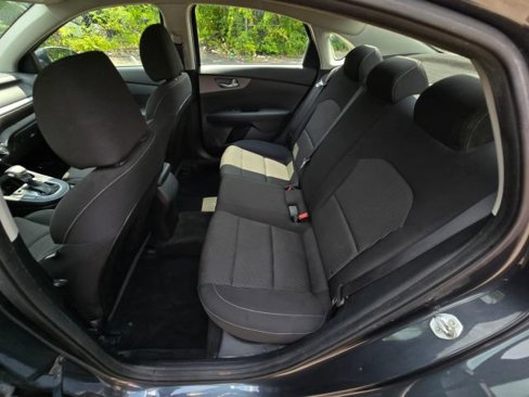 Used 2019 Kia Forte LXS image 12