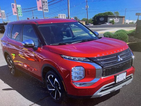 Used 2022 Mitsubishi Outlander SE image 12