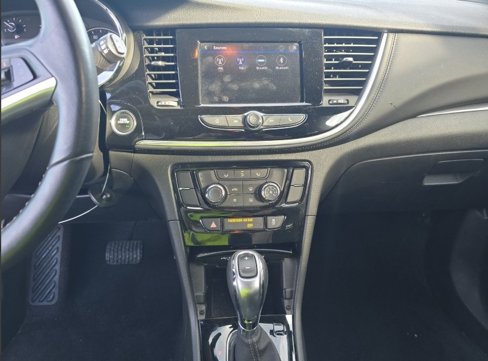 Used 2022 Buick Encore Preferred w/ Safety Package image 7