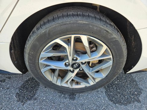 Used 2023 Hyundai Sonata SEL image 9