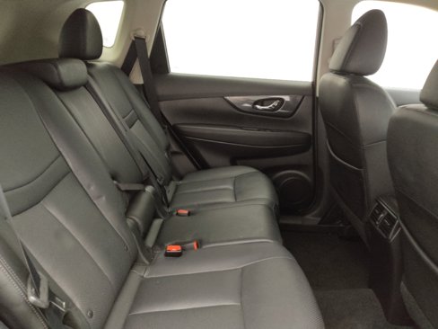 Used 2015 Nissan Rogue SL image 19