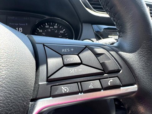 Used 2021 Nissan Rogue Sport SV image 20