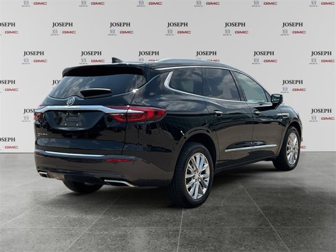 Used 2020 Buick Enclave Essence w/ Sound and Sites Package image 8