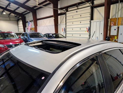 Used 2010 Honda Crosstour EX-L image 2