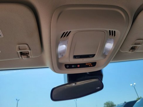 Used 2023 Buick Envision Preferred image 18
