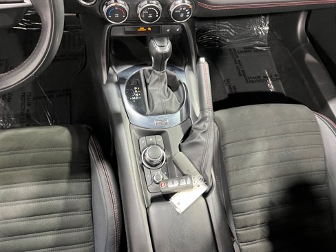 Used 2017 FIAT 124 Spider Abarth image 39