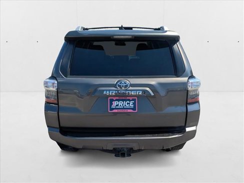 Used 2014 Toyota 4Runner SR5 image 6