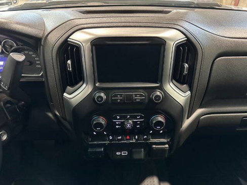 Used 2021 Chevrolet Silverado 2500 LT image 21