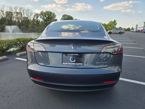 Used 2018 Tesla Model 3 Long Range image 11