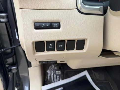 Used 2017 Nissan Murano SL image 17