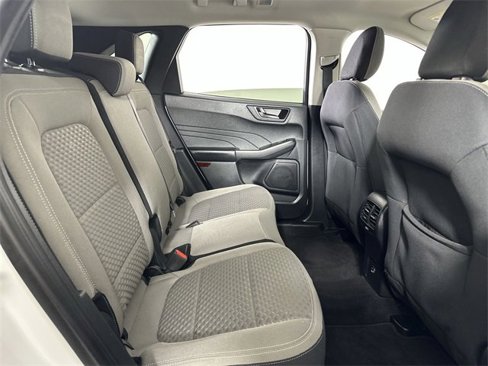Used 2022 Ford Escape SE image 27