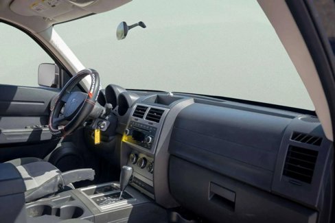 Used 2007 Dodge Nitro SXT image 14