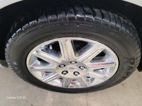 Used 2009 Cadillac DTS w/ Sun And Sound Package image 12