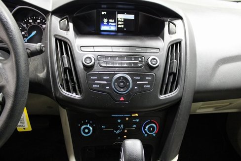 Used 2018 Ford Focus SE image 12