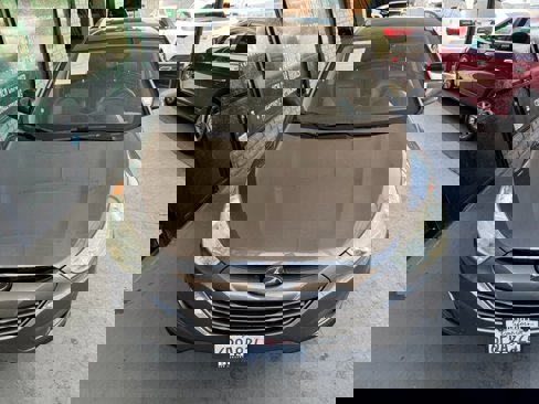 Used 2011 Hyundai Tucson GLS image 13