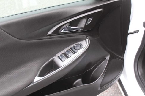 Used 2024 Chevrolet Malibu LS w/ Driver Confidence Package image 18
