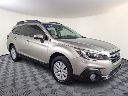 Used 2019 Subaru Outback 2.5i Premium image 1