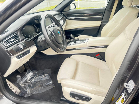 Used 2014 BMW 750Li image 13