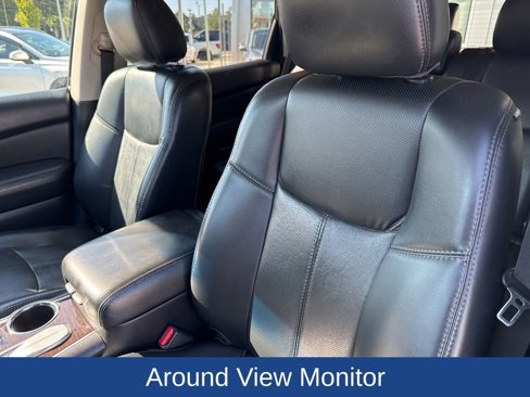 Used 2016 Nissan Pathfinder Platinum image 14