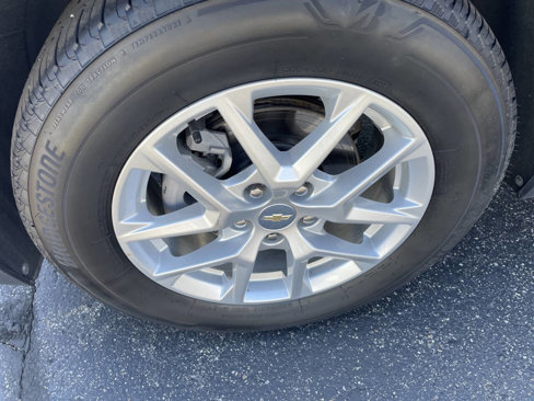 Used 2024 Chevrolet Equinox LT w/ LPO, Floor Liner Package image 11