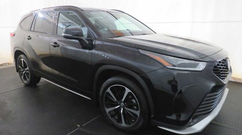 Certified 2022 Toyota Highlander XSE image 10