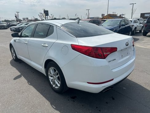 Used 2013 Kia Optima LX w/ Convenience Pkg image 6