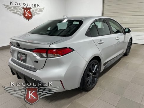 Used 2024 Toyota Corolla SE image 6