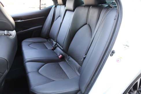 Used 2018 Toyota Camry XSE image 18