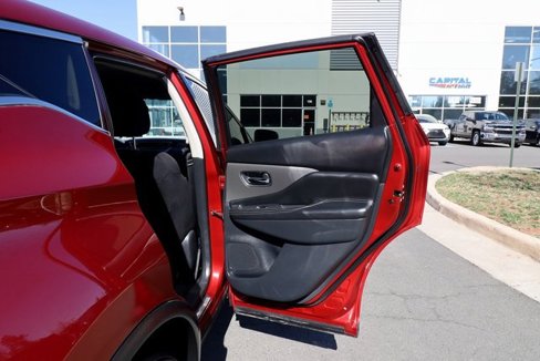 Used 2019 Nissan Murano S image 42