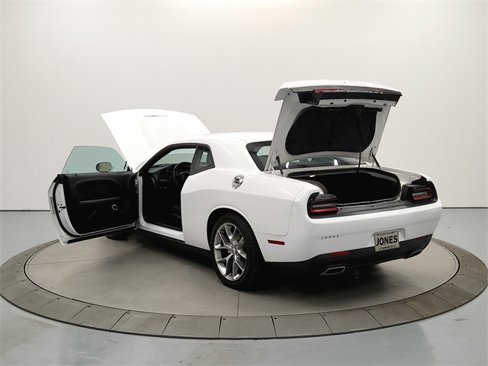 Used 2022 Dodge Challenger GT image 14