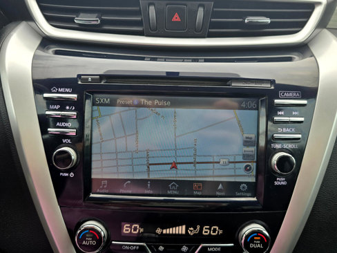 Used 2016 Nissan Murano SV image 11