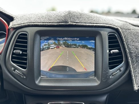 Used 2020 Jeep Compass Trailhawk image 24