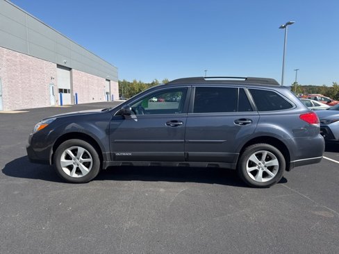 Used 2014 Subaru Outback 2.5i Premium image 3