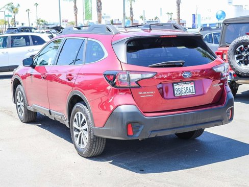 Used 2022 Subaru Outback Premium image 6